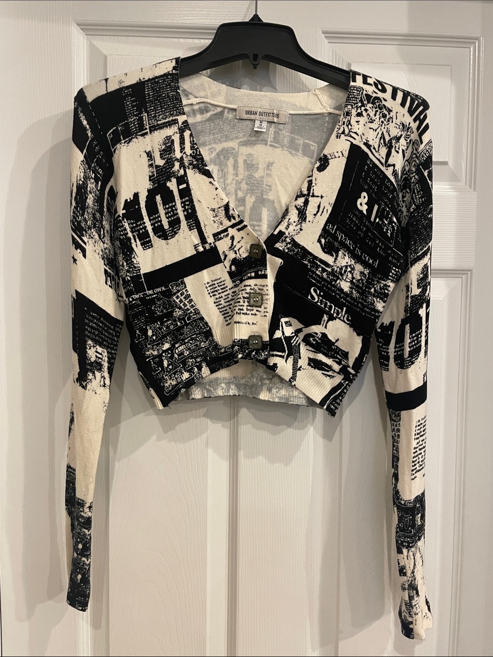 Urban Outfitters Black & White Graphic Cropped Cardigan, Size Medium